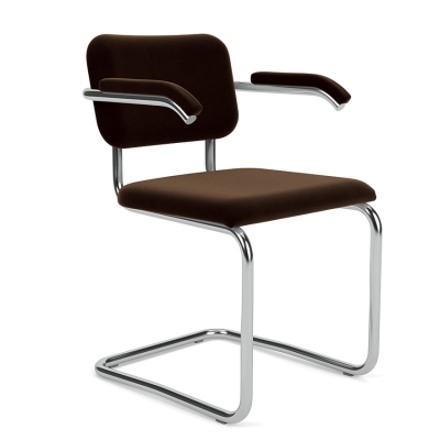 Cesca chair designed by Marcel Breuer, Knoll furniture 