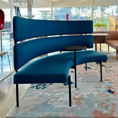 Crescent Chair by Derlot 
