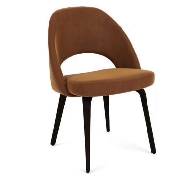 Womb Settee designed by Eero Saarinen, Knoll Furniture 